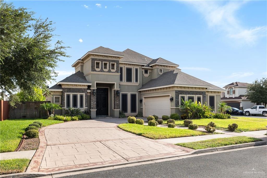 Primary Photo - 30 Manzano Ln