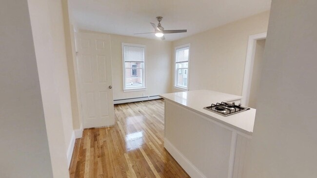 Building Photo - 62 Walden St