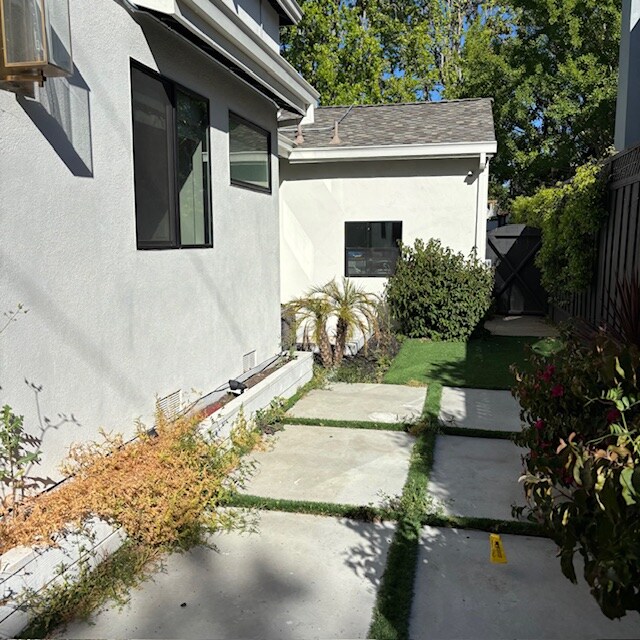 Photo - 1031 Almanor Ave