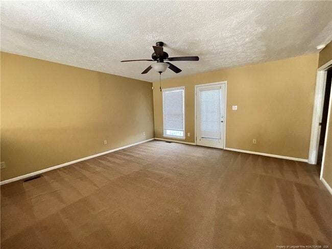 Foto del edificio - 5736 Waters Edge Dr