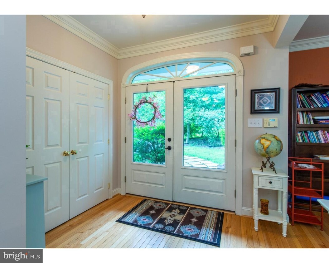 Primary Photo - 208 Woodward Rd