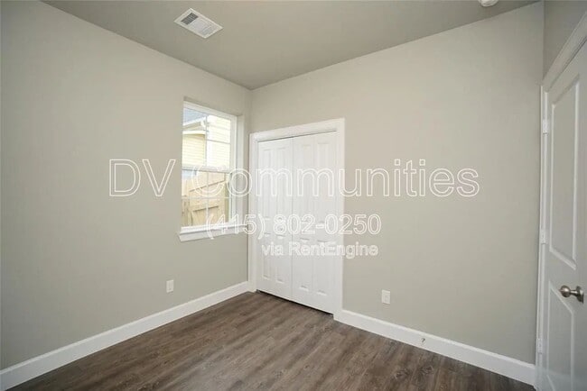 Foto del edificio - 1202 3rd St