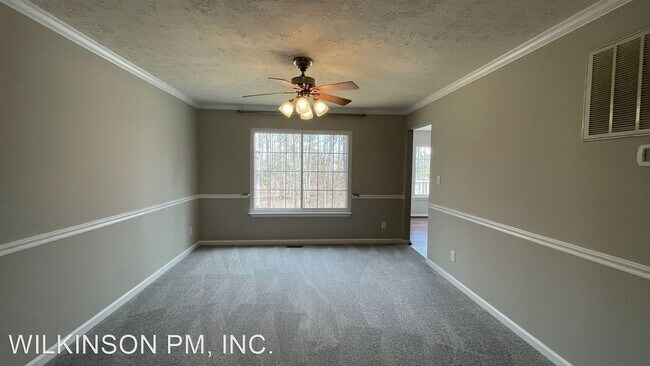 Building Photo - 5 br, 3.5 bath House - 59 Saint Roberts Dr.