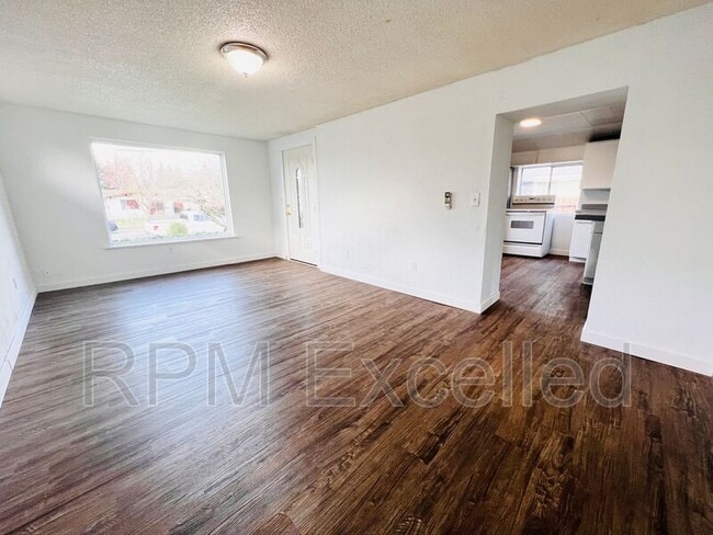 Foto del edificio - 824 6th St SE