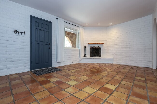 Photo - 8840 E Hawk Pl House