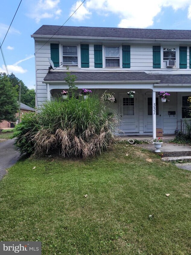 Primary Photo - 331 S Washington St