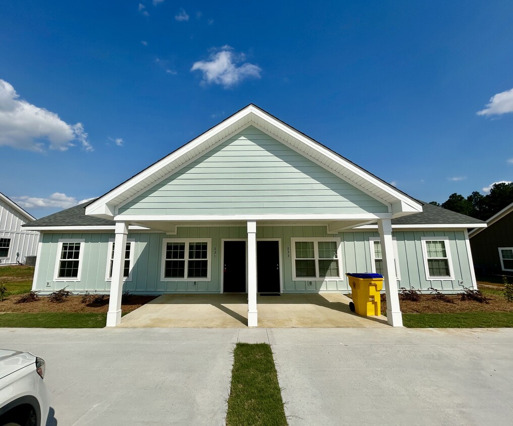 Primary Photo - 238 Firefly Ln