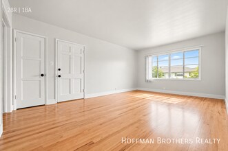 Building Photo - 4118 Buckingham Rd