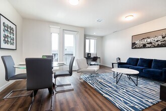 Interior Photo - The Baxter