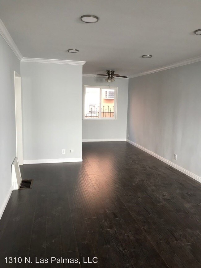 Building Photo - 508 N Larchmont Blvd