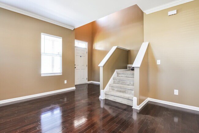 Foto del edificio - 5045 Stonewood Pines Dr