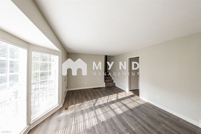Foto del edificio - 3 br, 2 bath House - 5881 Janet Dr