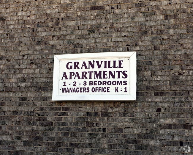 Foto del edificio - Granville Townhouse Apartments