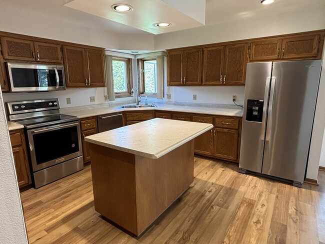 Kitchen - S81W17170 Moonlight Ln