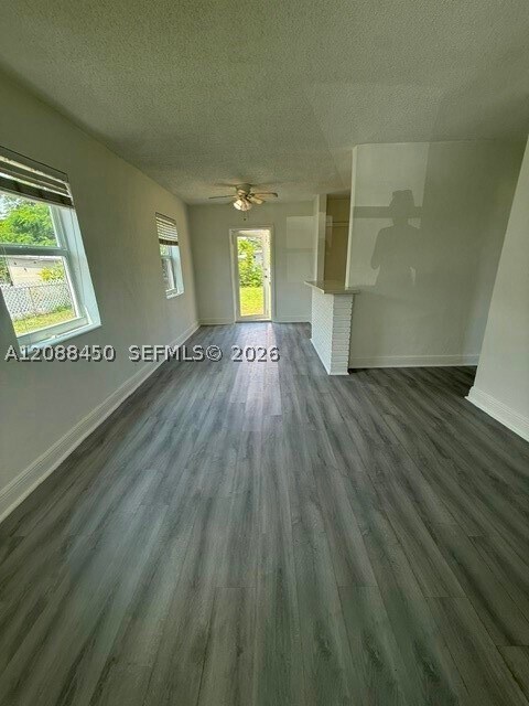 Foto del edificio - 1631 NW 14th Ct
