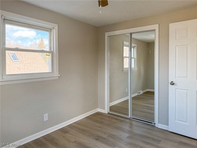 Building Photo - 642 Broadway