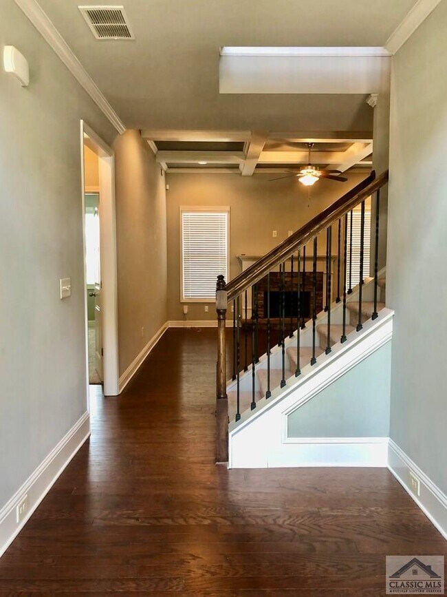Building Photo - 6315 Stonebridge Cove