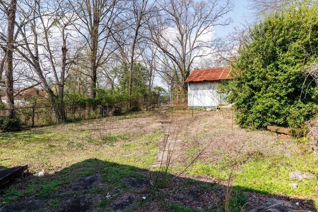 Building Photo - 3 Bedroom, 2 Bath in North Pratt