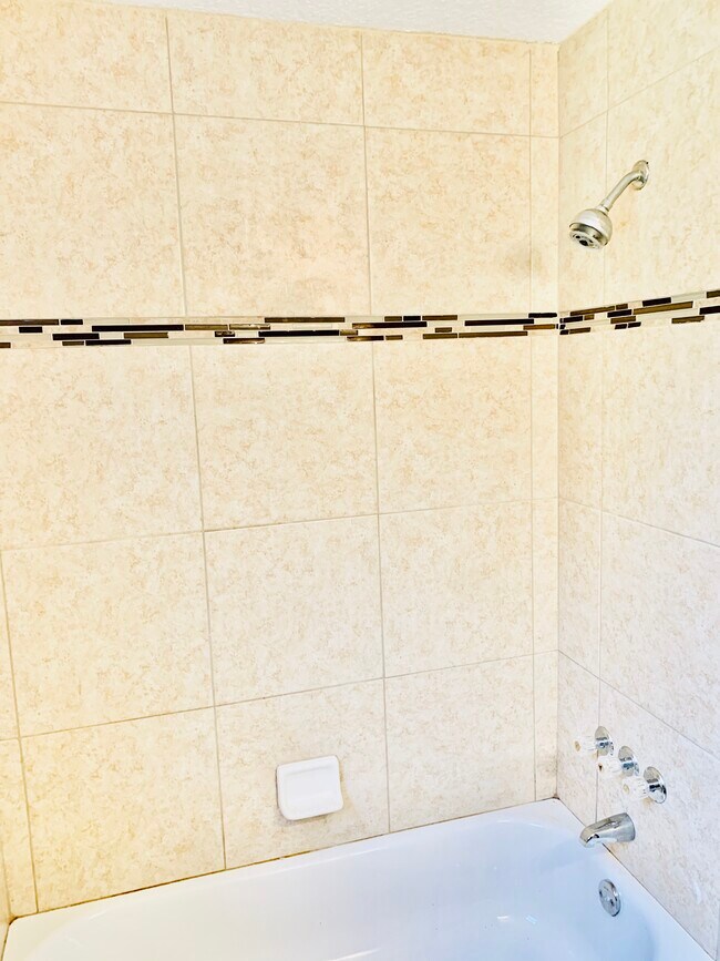 Foto del edificio - 4657 Colchester Rd