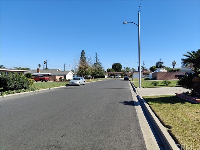 Foto del edificio - 9671 Vons Dr