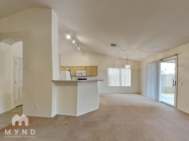 Foto del edificio - 26224 N 45th St