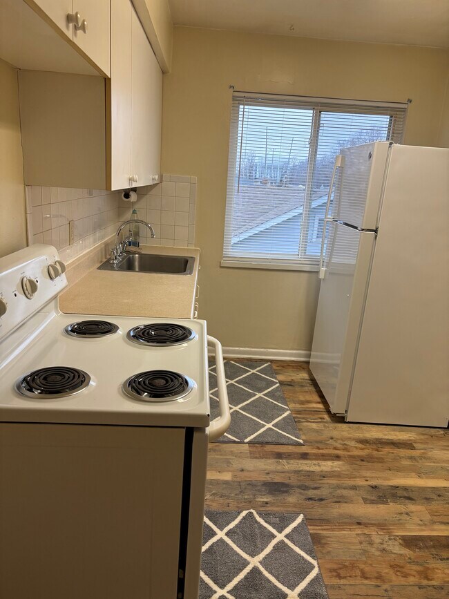 Foto del edificio - 506 Morse Ave