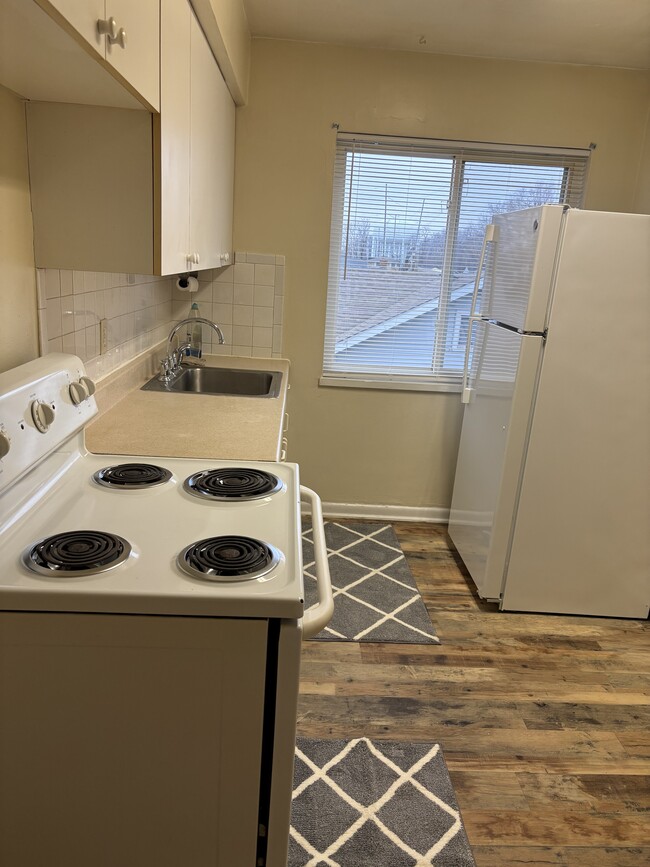 Building Photo - 506 Morse Ave