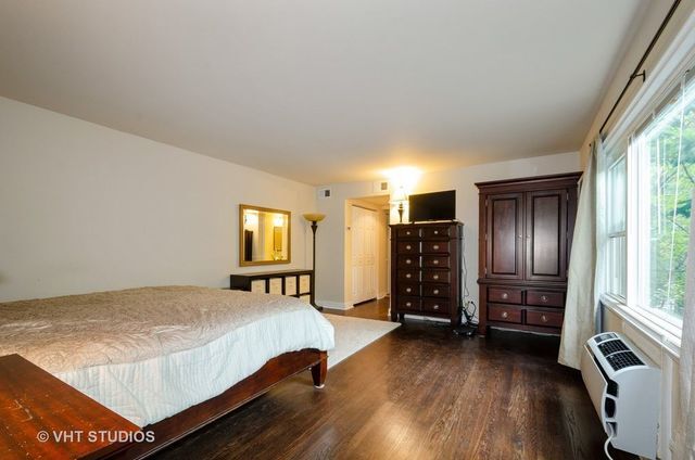 Foto del edificio - 2065 W Farwell Ave
