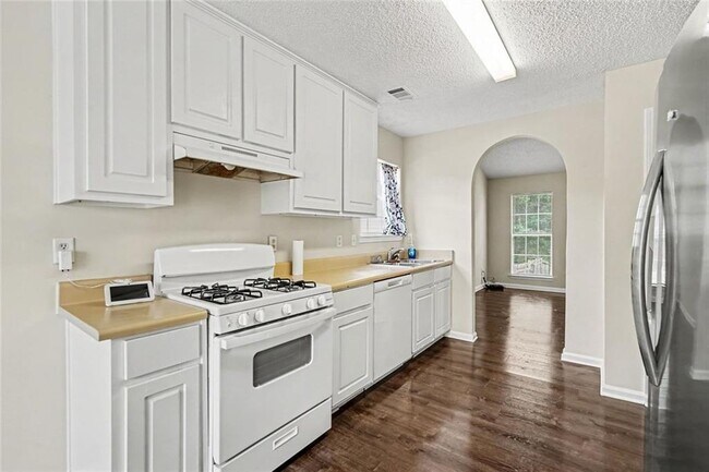 Building Photo - 4824 Buchli Ln