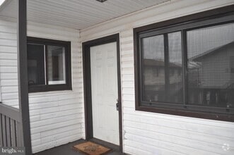 Building Photo - 4141 Meadowland Ct