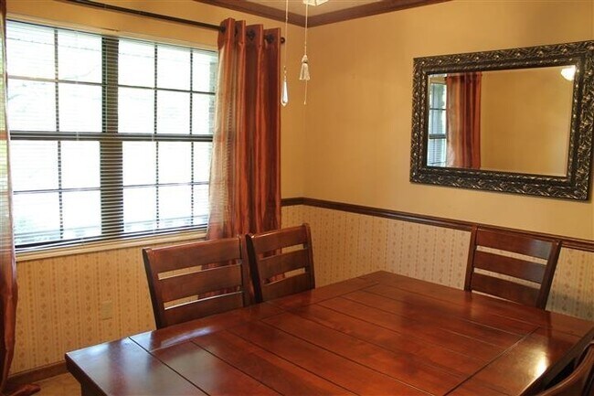 Foto del edificio - Prime location!  Award winning Oak Ridge Schools