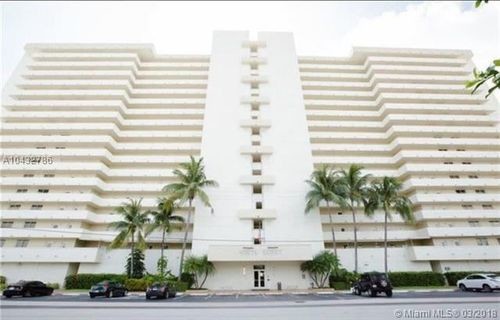 Foto principal - 2200 NE 33rd Ave