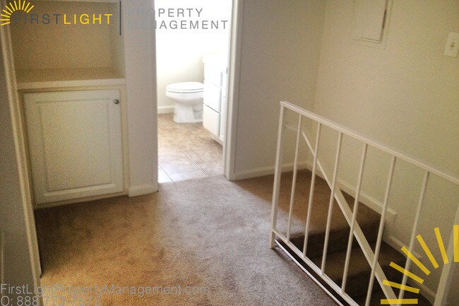 Building Photo - 20235 Cohasset St