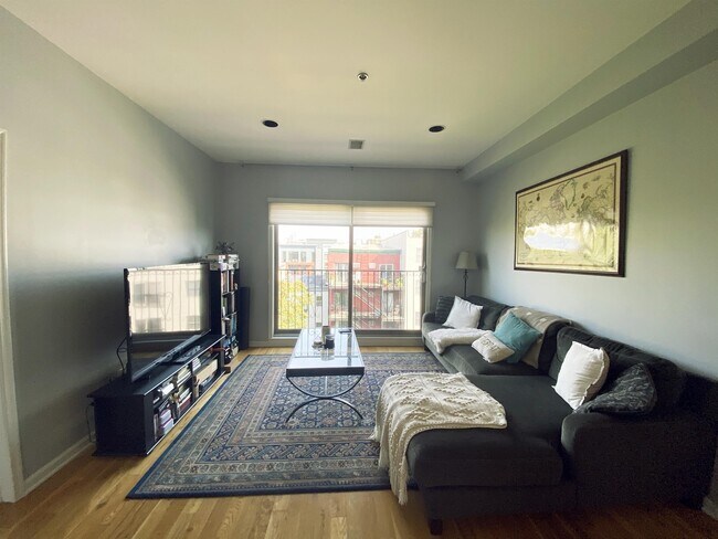 Building Photo - 109 Jackson St