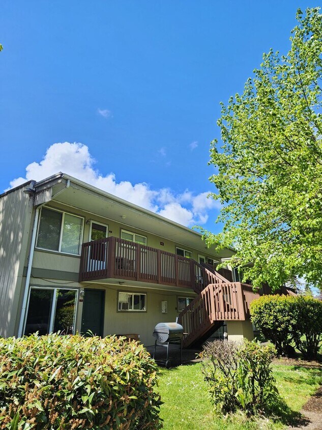 Primary Photo - Cozy 1BD/1BA Apartment Near Downtown
