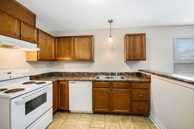 Clifton Place Apartments in Burlington, NC - Clifton Place Apartments