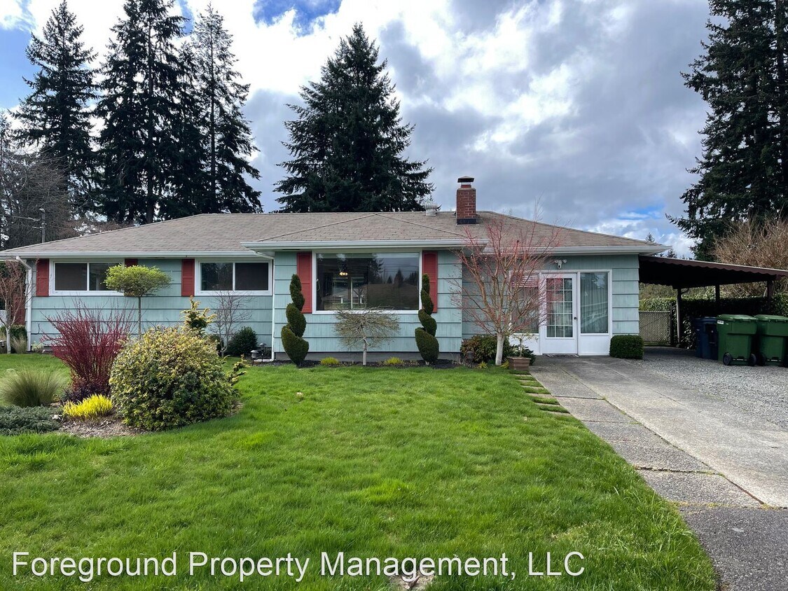 3 br, 1 bath House 3318 Elwood Dr W House Rental in University