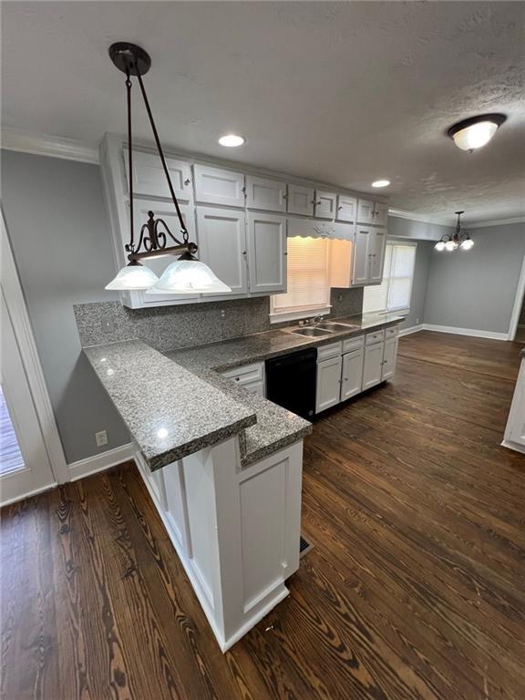 Building Photo - 548 Los Alamos Pl