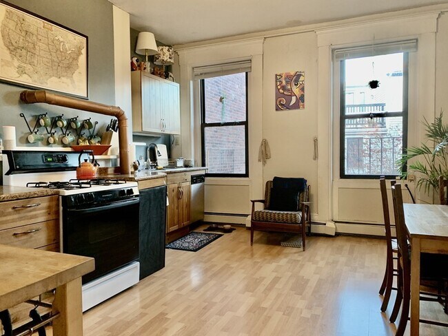 Foto del edificio - 263 Shawmut Ave