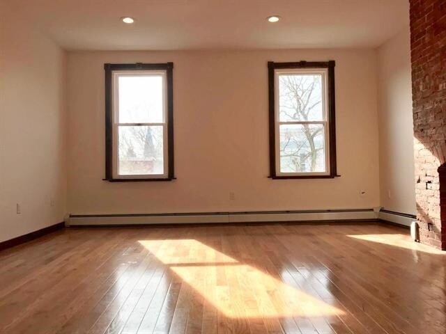 Building Photo - 332 Pavonia Ave