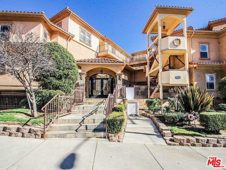 Primary Photo - 4110 La Crescenta Ave
