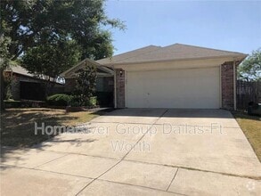 Building Photo - 6108 Twin Maple Dr