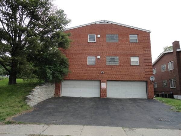 Building Photo - 6206 Elm View Pl