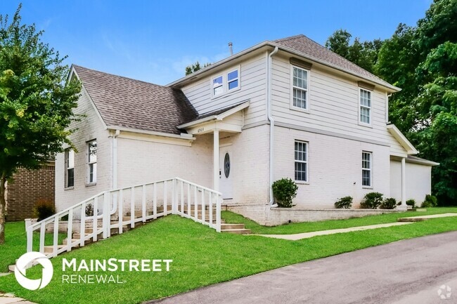 Building Photo - 6923 Parkbrook Ln