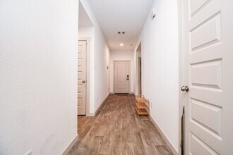 Building Photo - 8134 Sugar Cane Ln