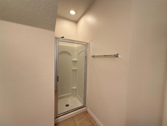 Building Photo - 5168 Regatta Dr