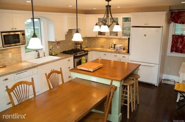 Foto del edificio - 3 br, 1.5 bath House - 2430 Ardmore Ave