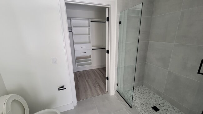 Foto del edificio - 2431 NE 187th St