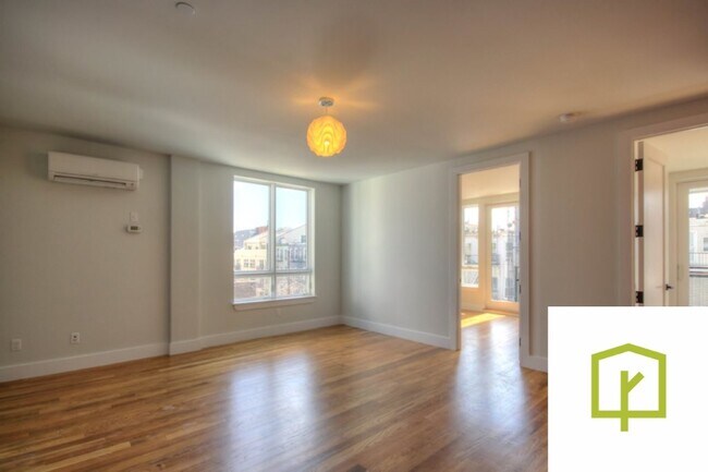 Foto del edificio - 854 Metropolitan Ave