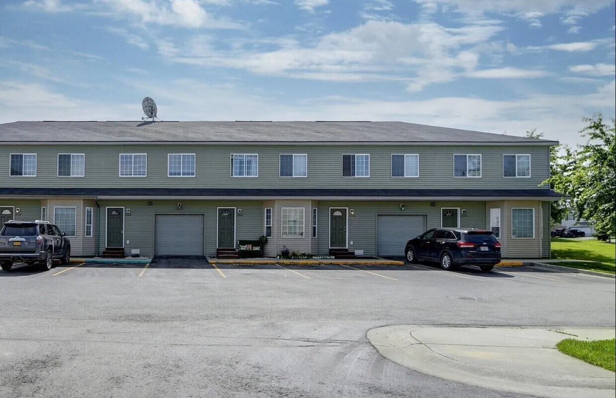 6505 Kara Sue Loop Unit 6505, Anchorage, AK 99504 Condo for Rent in